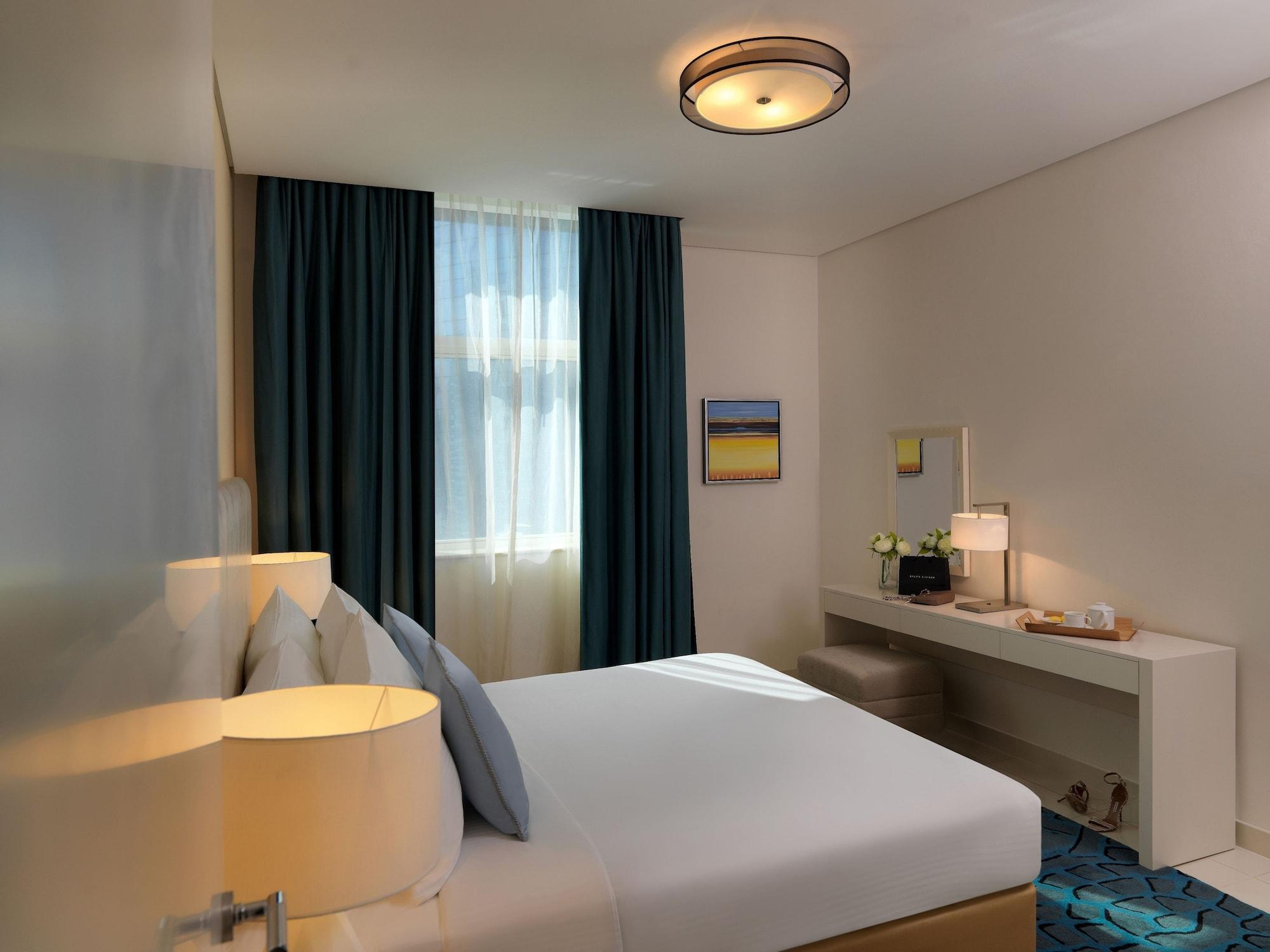 Damac Maison Cour Jardin Dubaj Zewnętrze zdjęcie A bedroom at the hotel